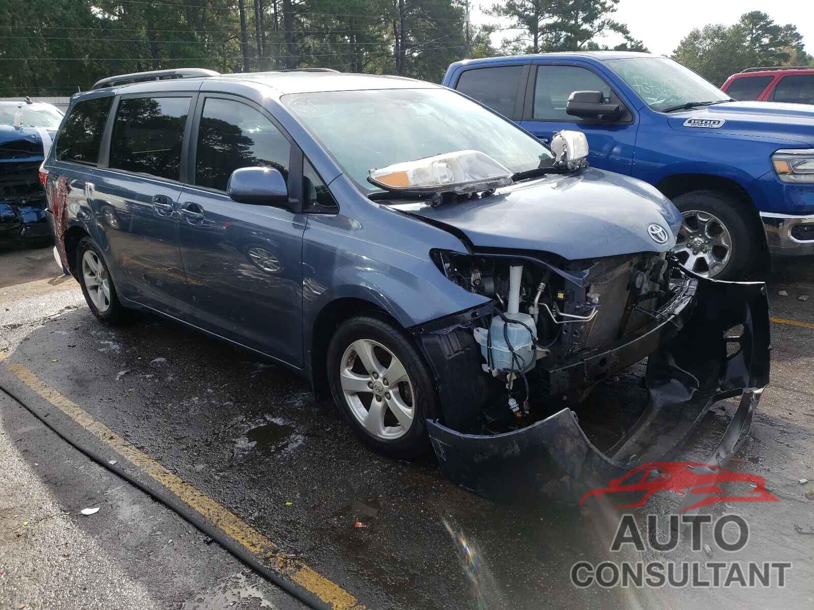 TOYOTA SIENNA 2017 - 5TDKZ3DCXHS817845