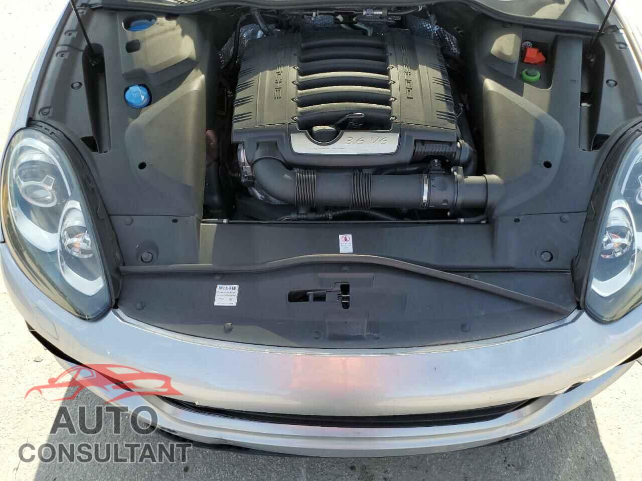 PORSCHE CAYENNE 2018 - WP1AA2A20JKA01666