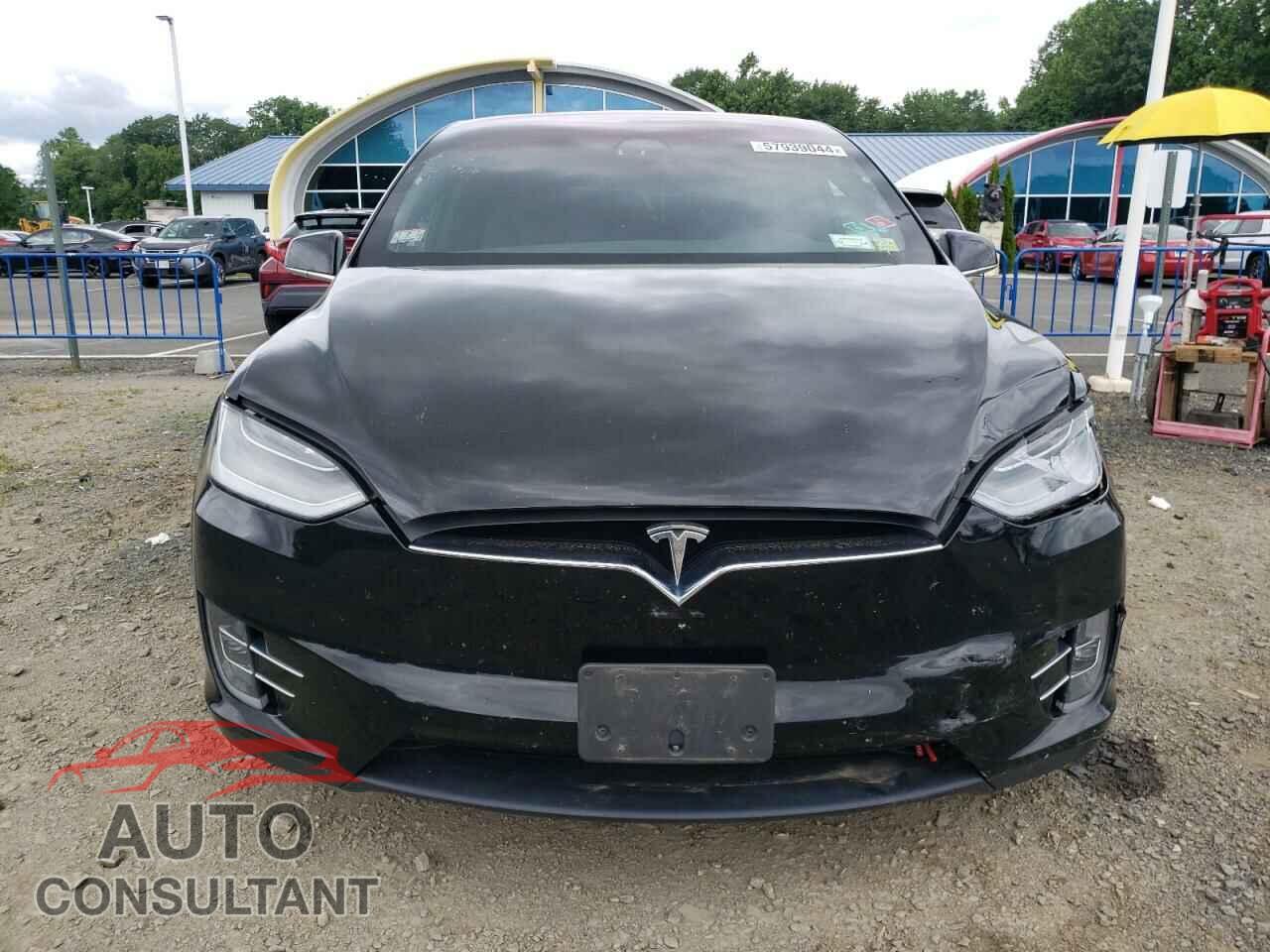 TESLA MODEL X 2021 - 5YJXCDE28MF324652