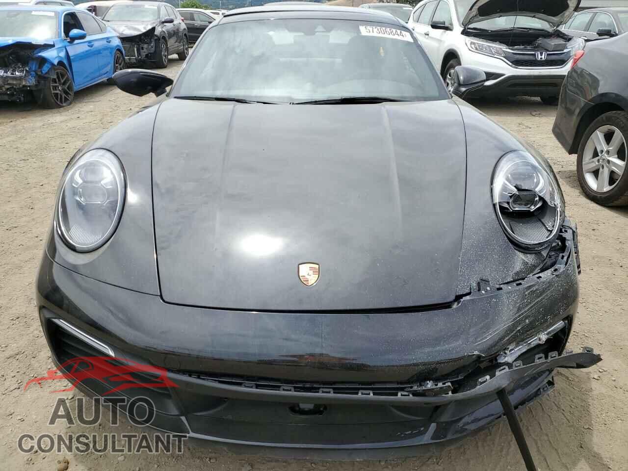 PORSCHE 911 2024 - WP0AB2A92RS218949