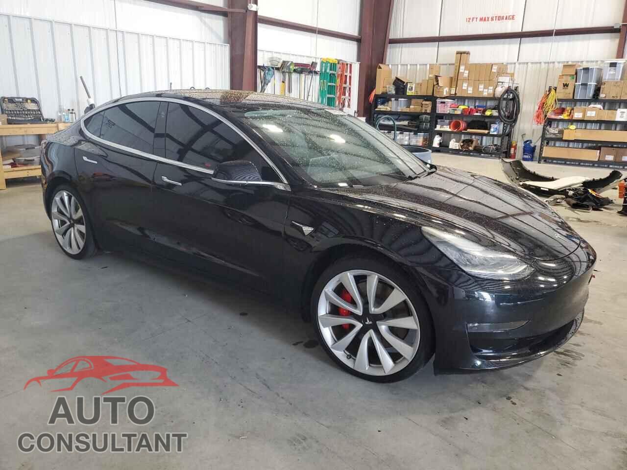 TESLA MODEL 3 2018 - 5YJ3E1EB8JF082674