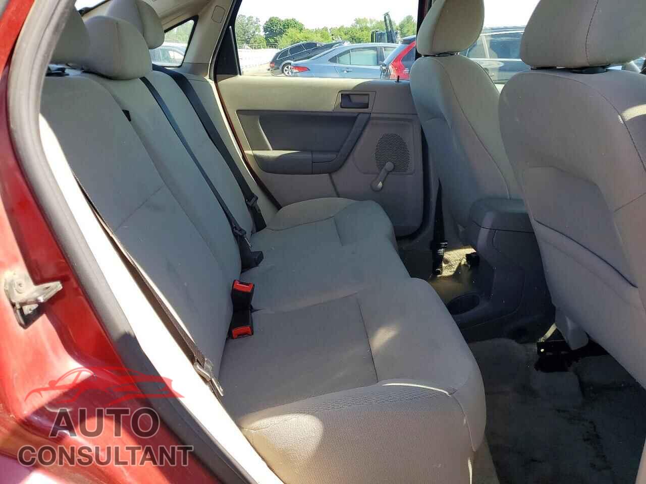 FORD FOCUS 2011 - 1FAHP3EN8BW100650
