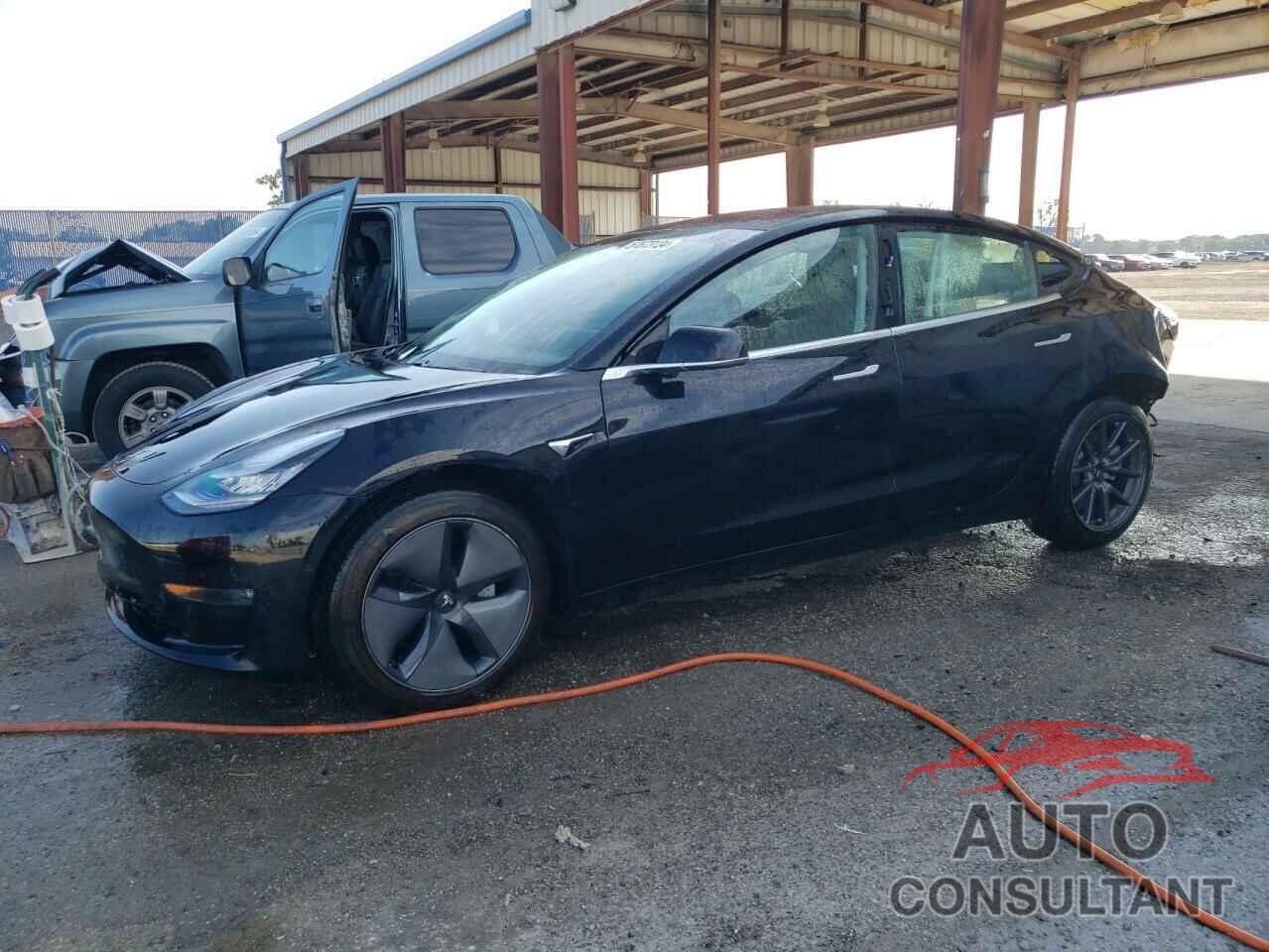 TESLA MODEL 3 2019 - 5YJ3E1EA3KF296867