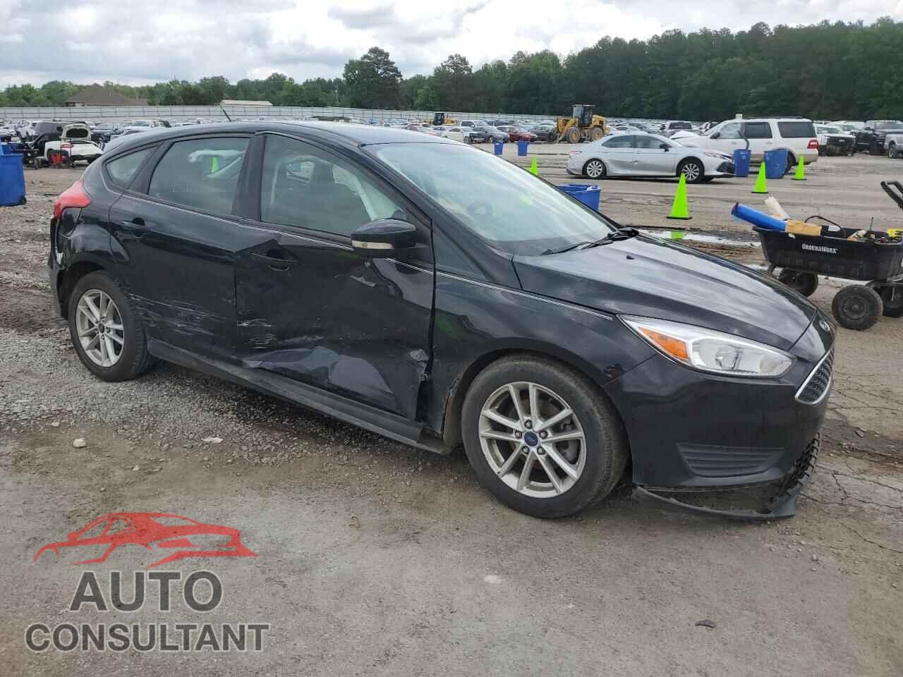 FORD FOCUS 2017 - 1FADP3K26HL215654