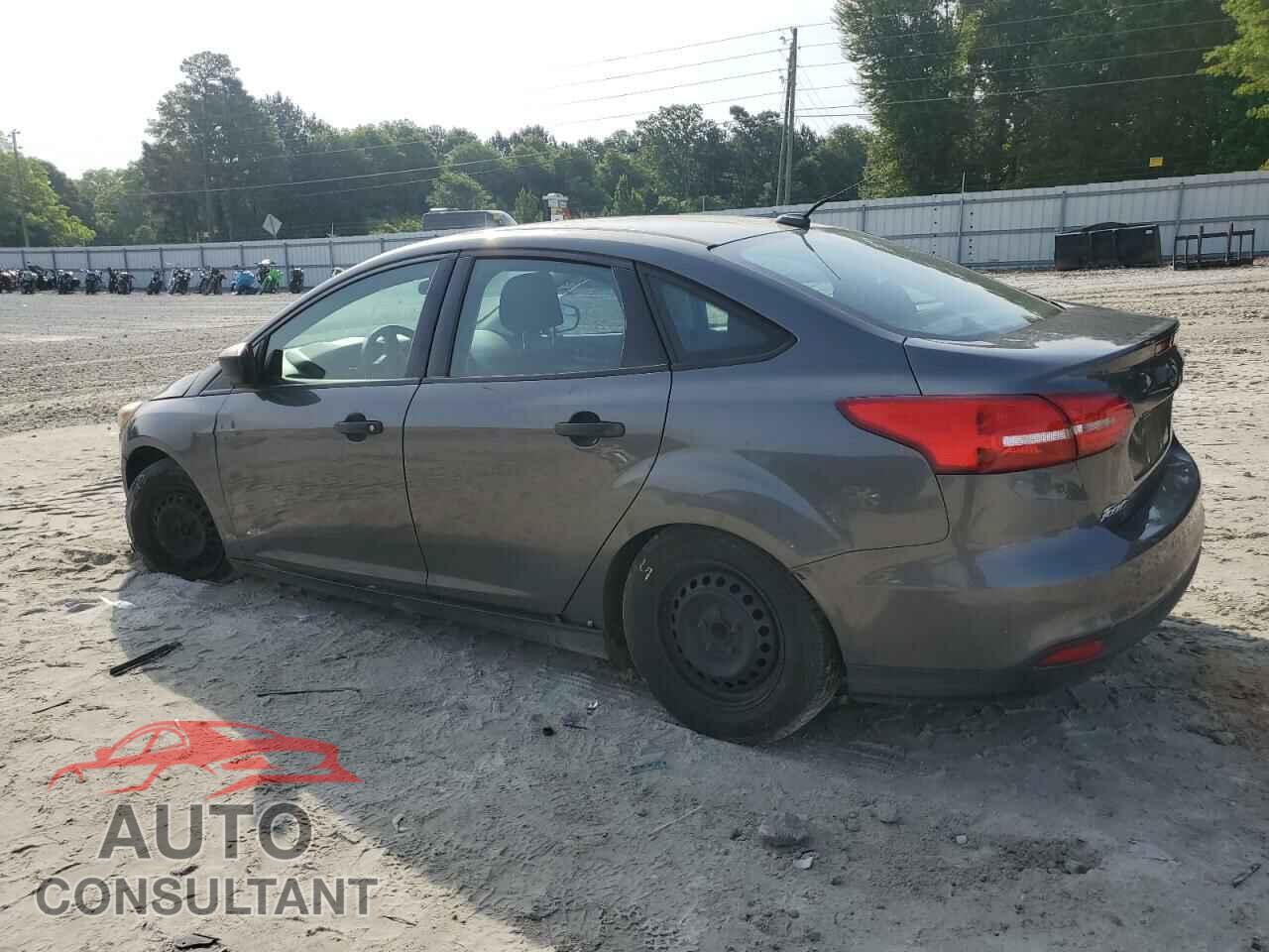 FORD FOCUS 2015 - 1FADP3E26FL247450