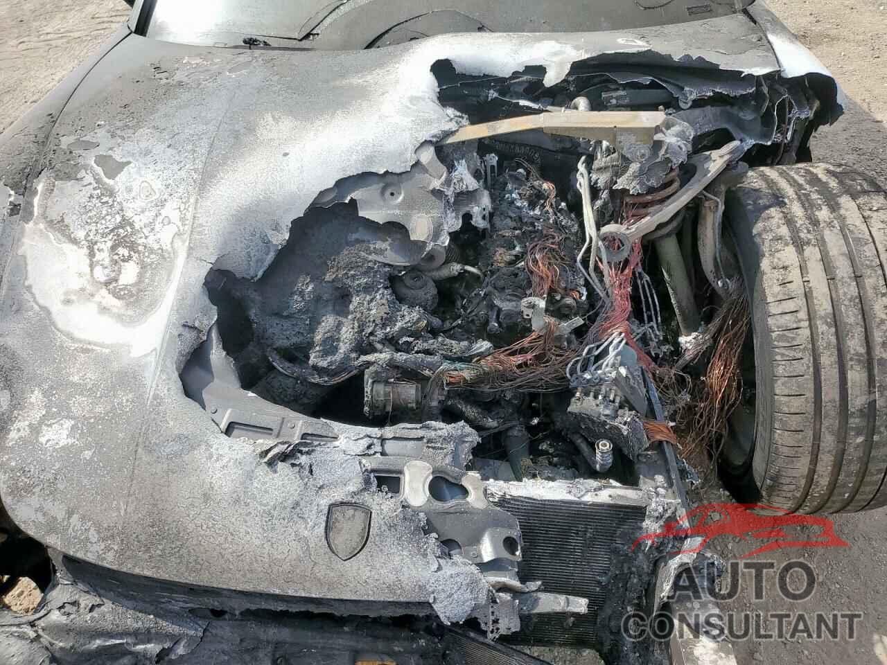PORSCHE PANAMERA 2018 - WP0AA2A73JL109447