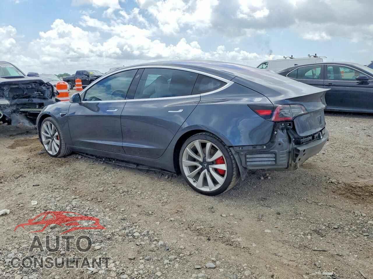 TESLA MODEL 3 2018 - 5YJ3E1EB7JF055143