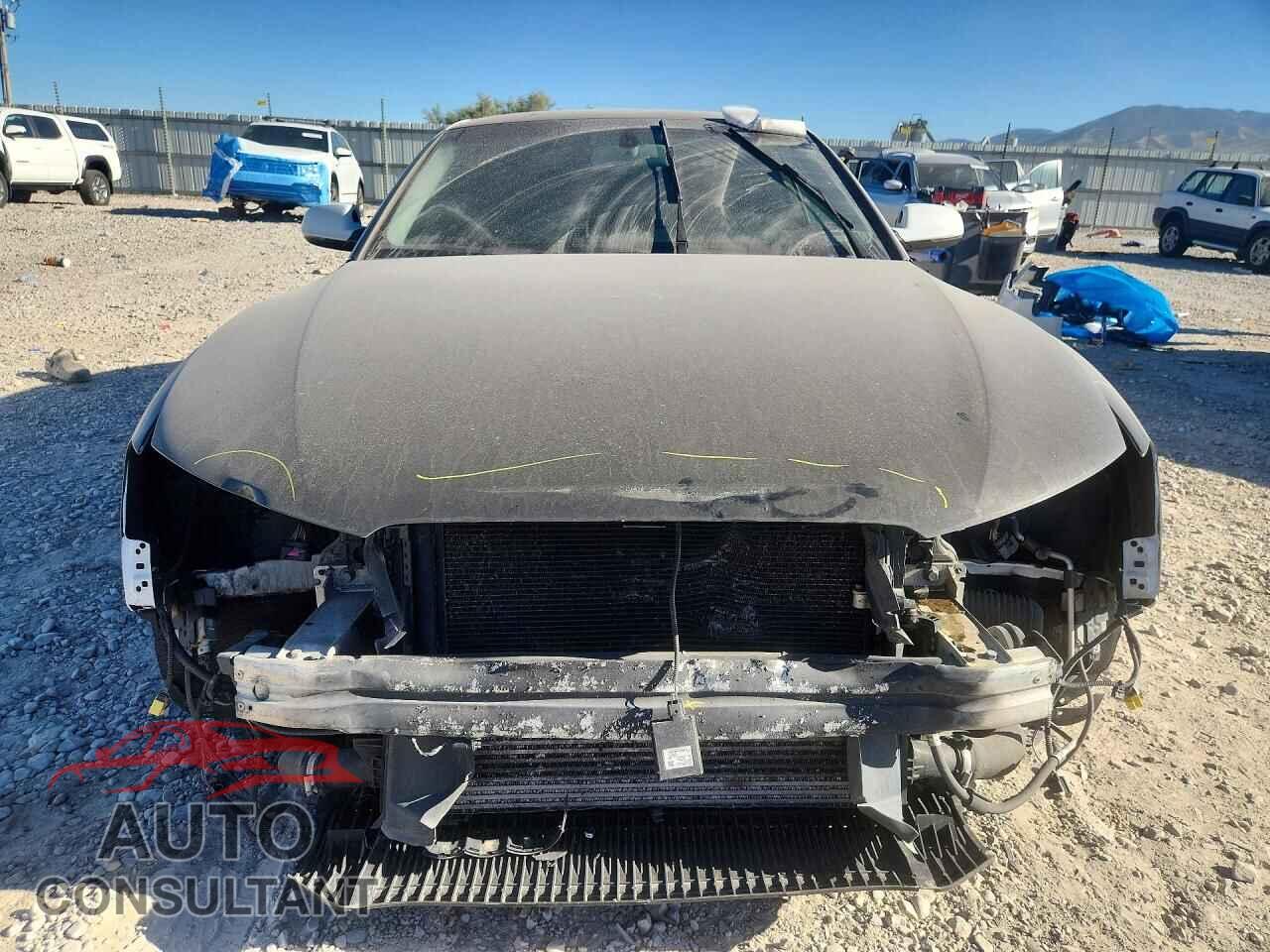 AUDI A5 2015 - WAUMFAFR2FA054394