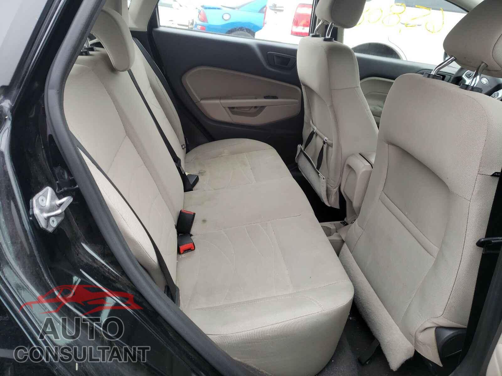 FORD FIESTA 2017 - 3FADP4EJ8HM132055