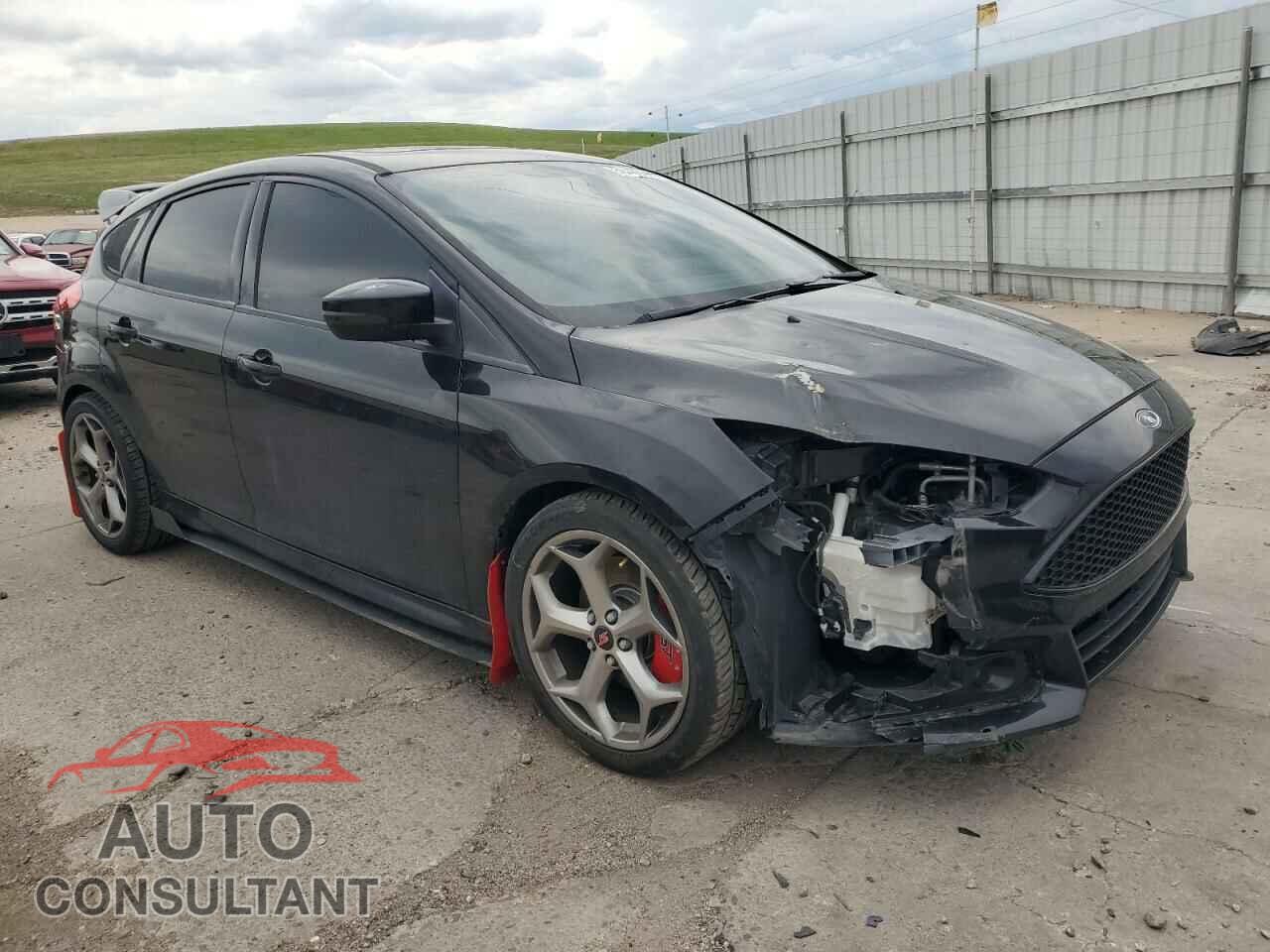 FORD FOCUS 2015 - 1FADP3L91FL219961