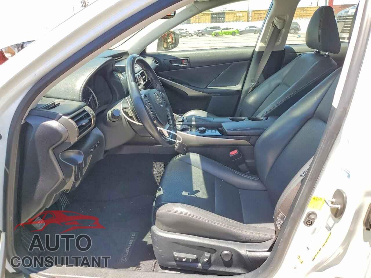LEXUS IS 2014 - JTHBF1D29E5018207