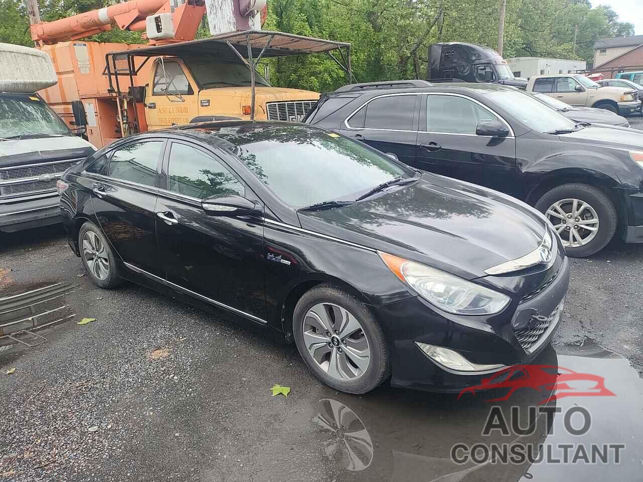 HYUNDAI SONATA 2015 - KMHEC4A47FA122732