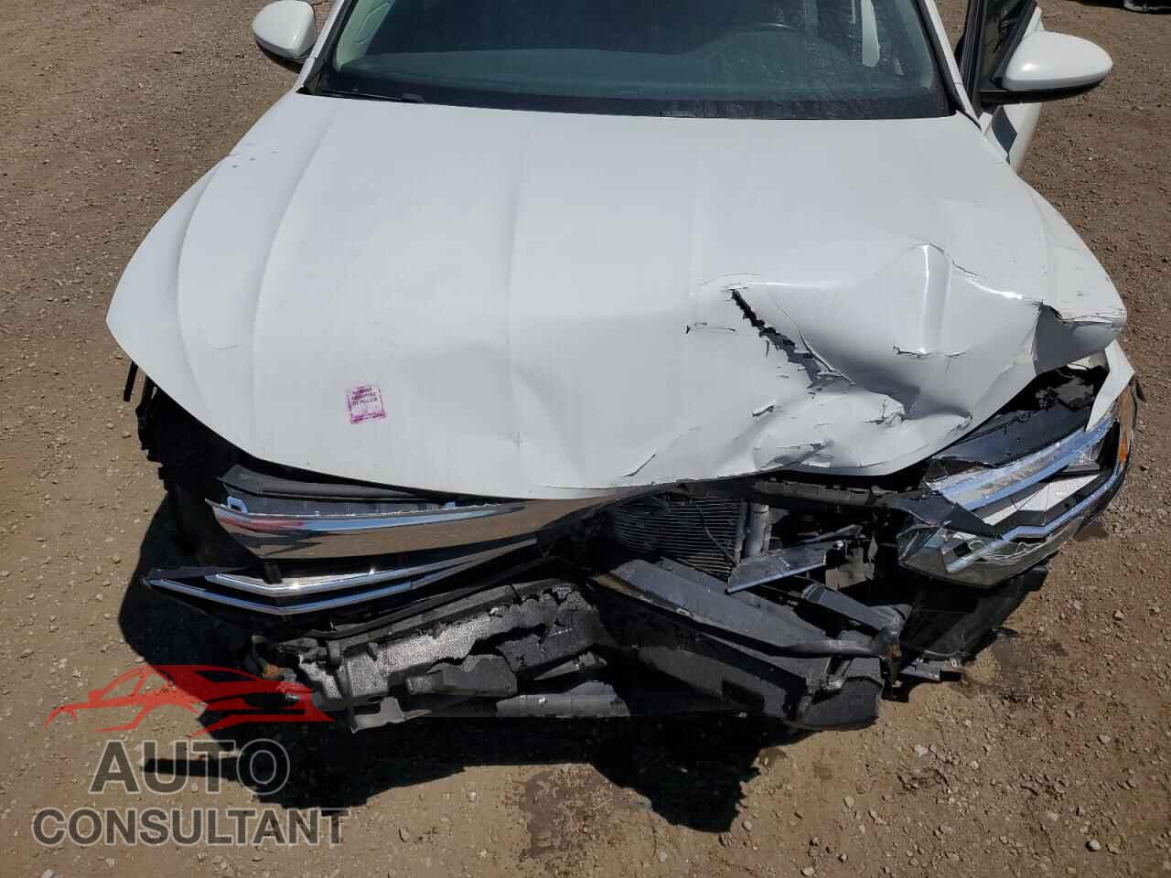 VOLKSWAGEN JETTA 2020 - 3VWEB7BU9LM017371
