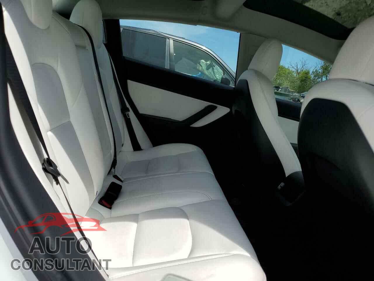 TESLA MODEL 3 2021 - 5YJ3E1EB0MF903478