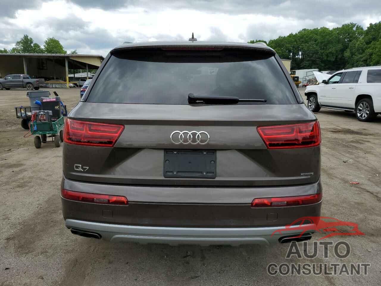 AUDI Q7 2019 - WA1LHAF77KD035639
