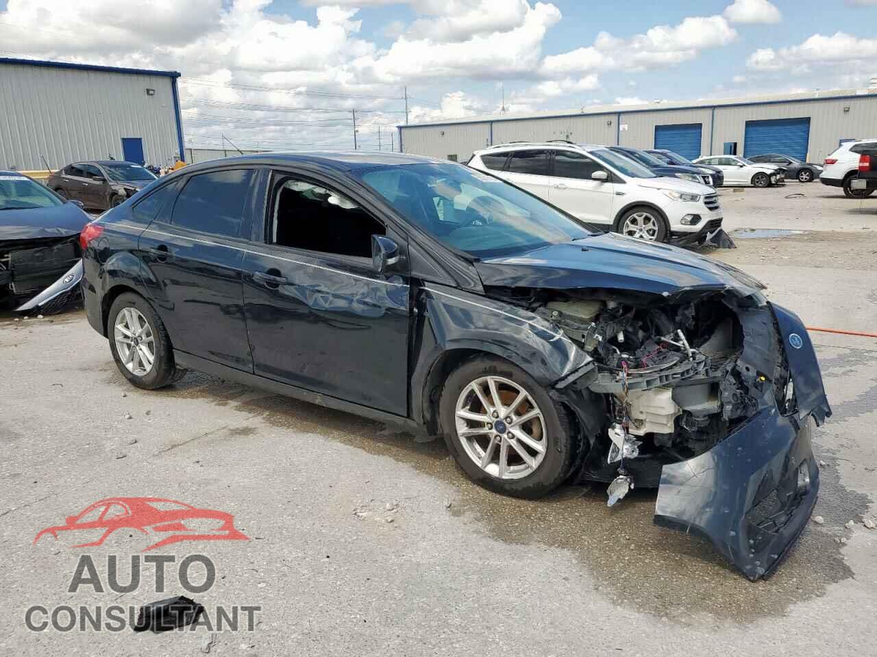 FORD FOCUS 2015 - 1FADP3F23FL242768