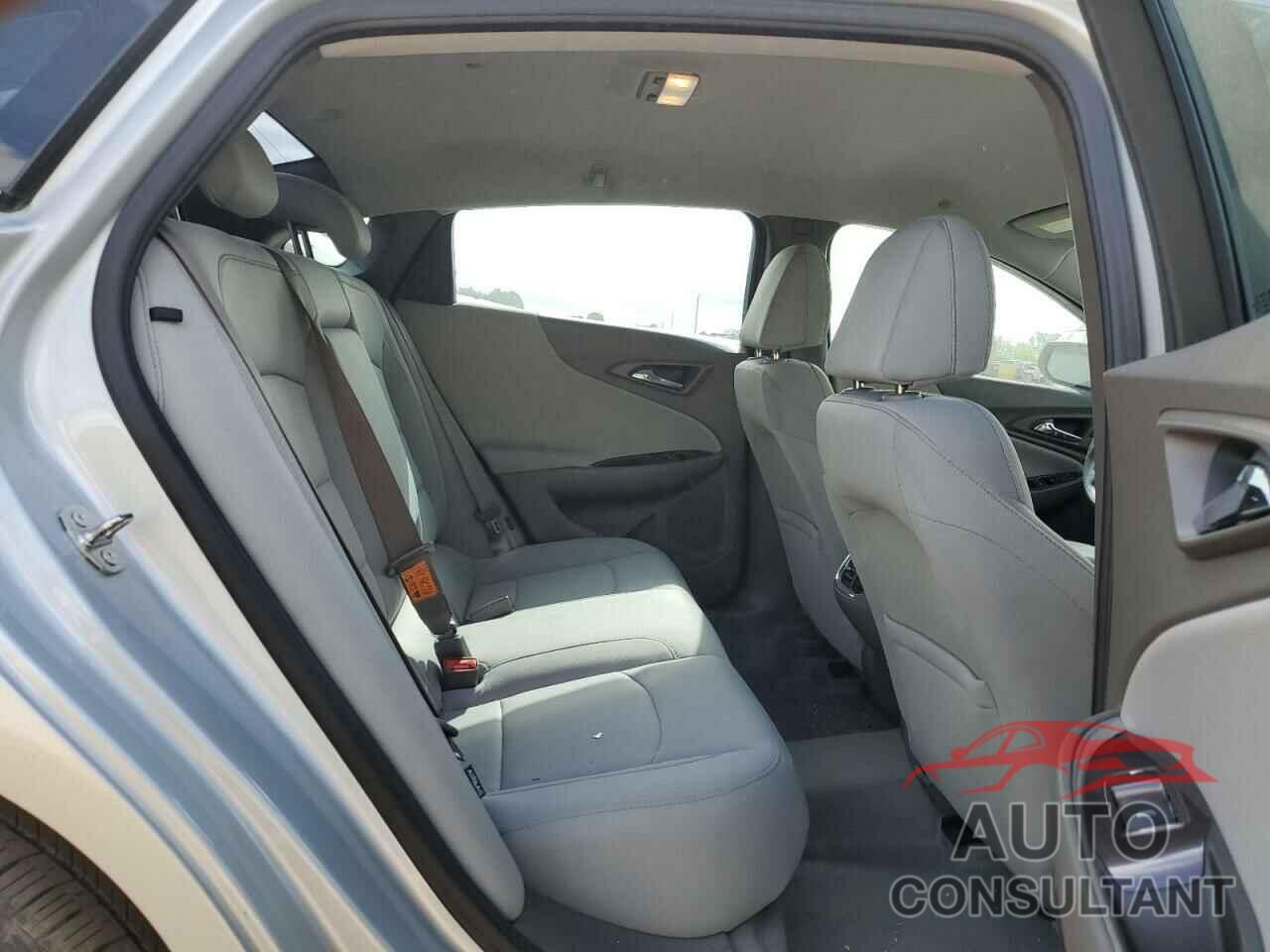 CHEVROLET MALIBU 2019 - 1G1ZD5ST0KF209845