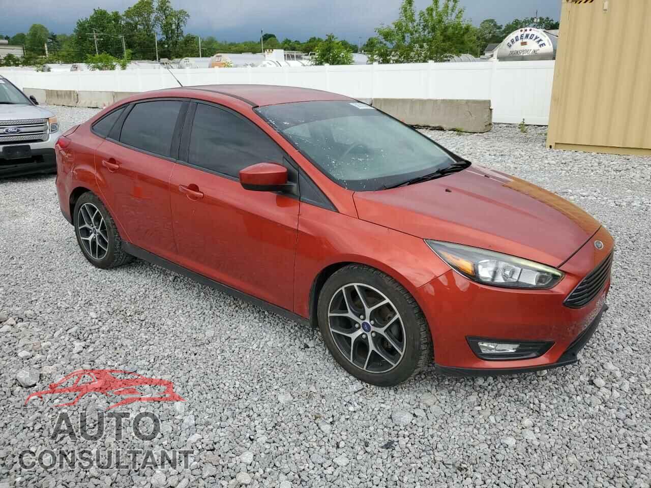 FORD FOCUS 2018 - 1FADP3F2XJL286145