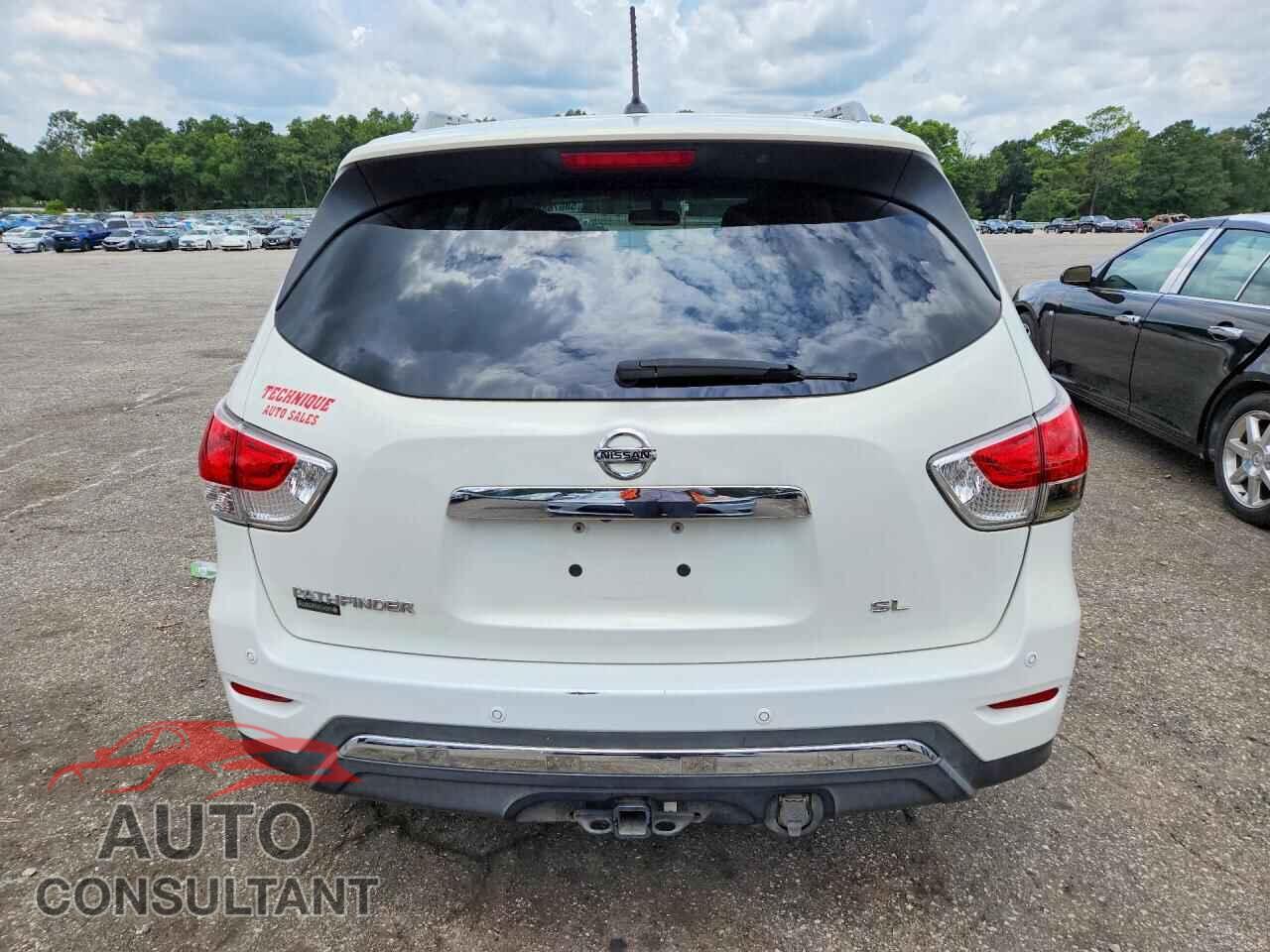 NISSAN PATHFINDER 2013 - 5N1AR2MN2DC635944