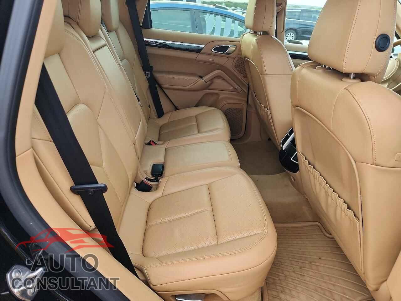 PORSCHE CAYENNE 2013 - WP1AE2A27DLA15504