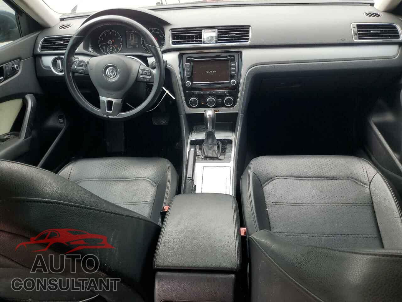 VOLKSWAGEN PASSAT 2012 - 1VWBP7A32CC063994