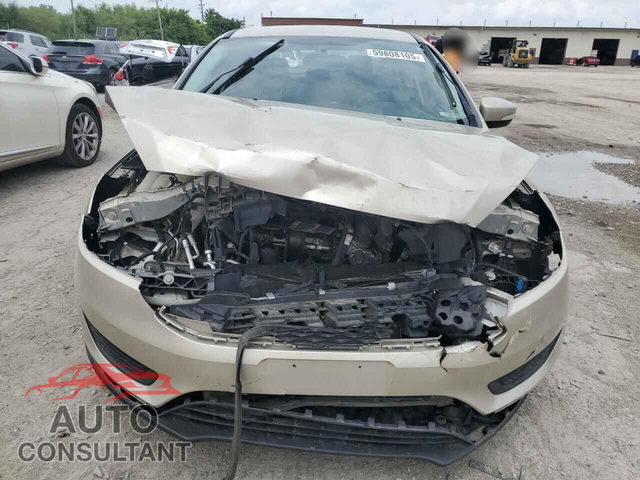 FORD FOCUS 2017 - 1FADP3F22HL300520
