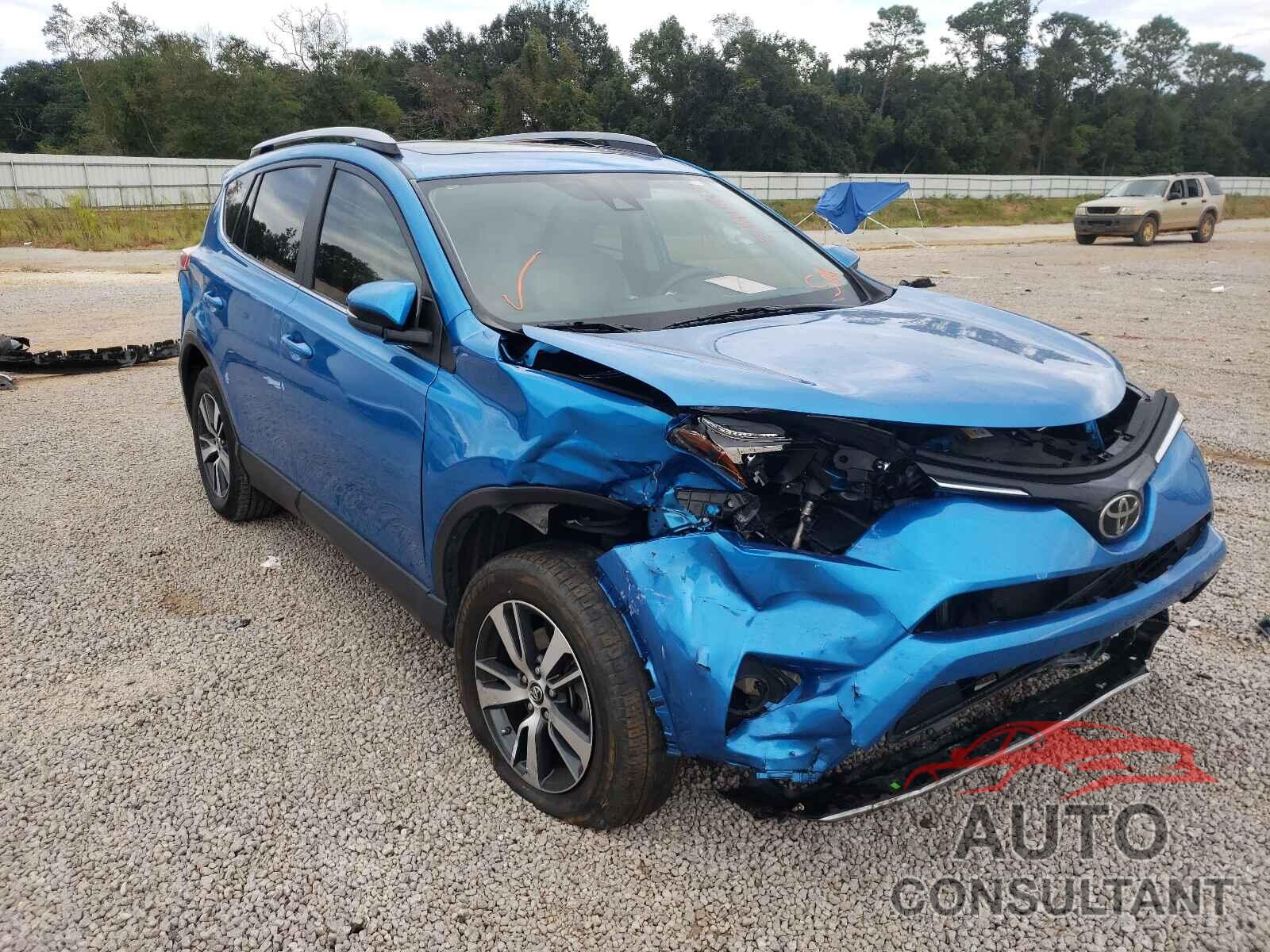 TOYOTA RAV4 2017 - JTMWFREV0HD104431