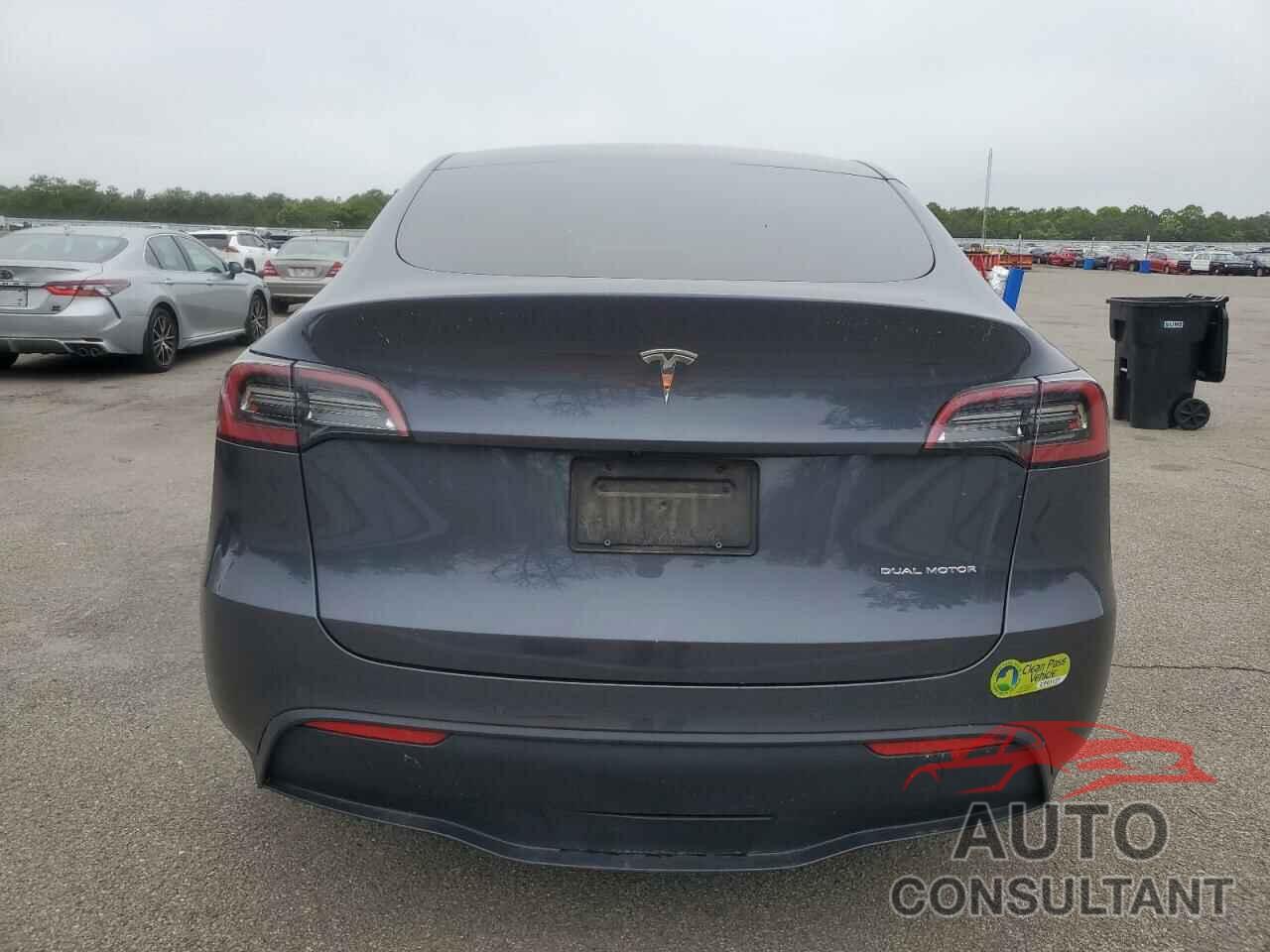 TESLA MODEL Y 2021 - 5YJYGDEE2MF204414
