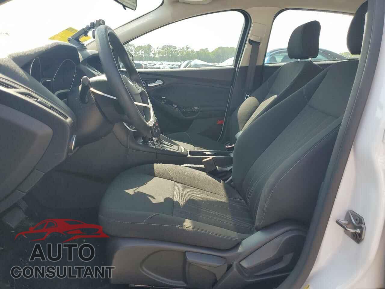 FORD FOCUS 2017 - 1FADP3F26HL309415