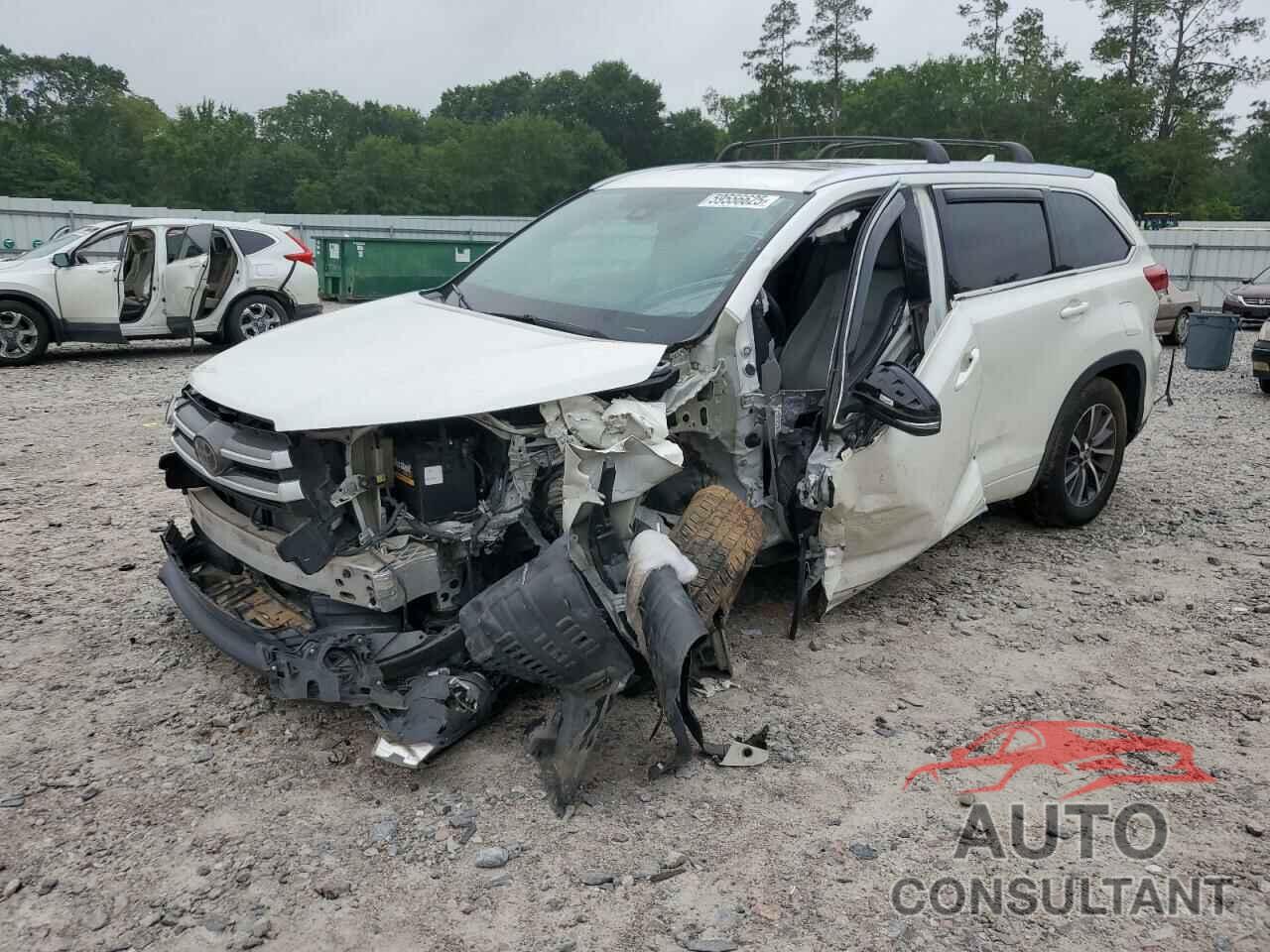 TOYOTA HIGHLANDER 2018 - 5TDKZRFH1JS543131