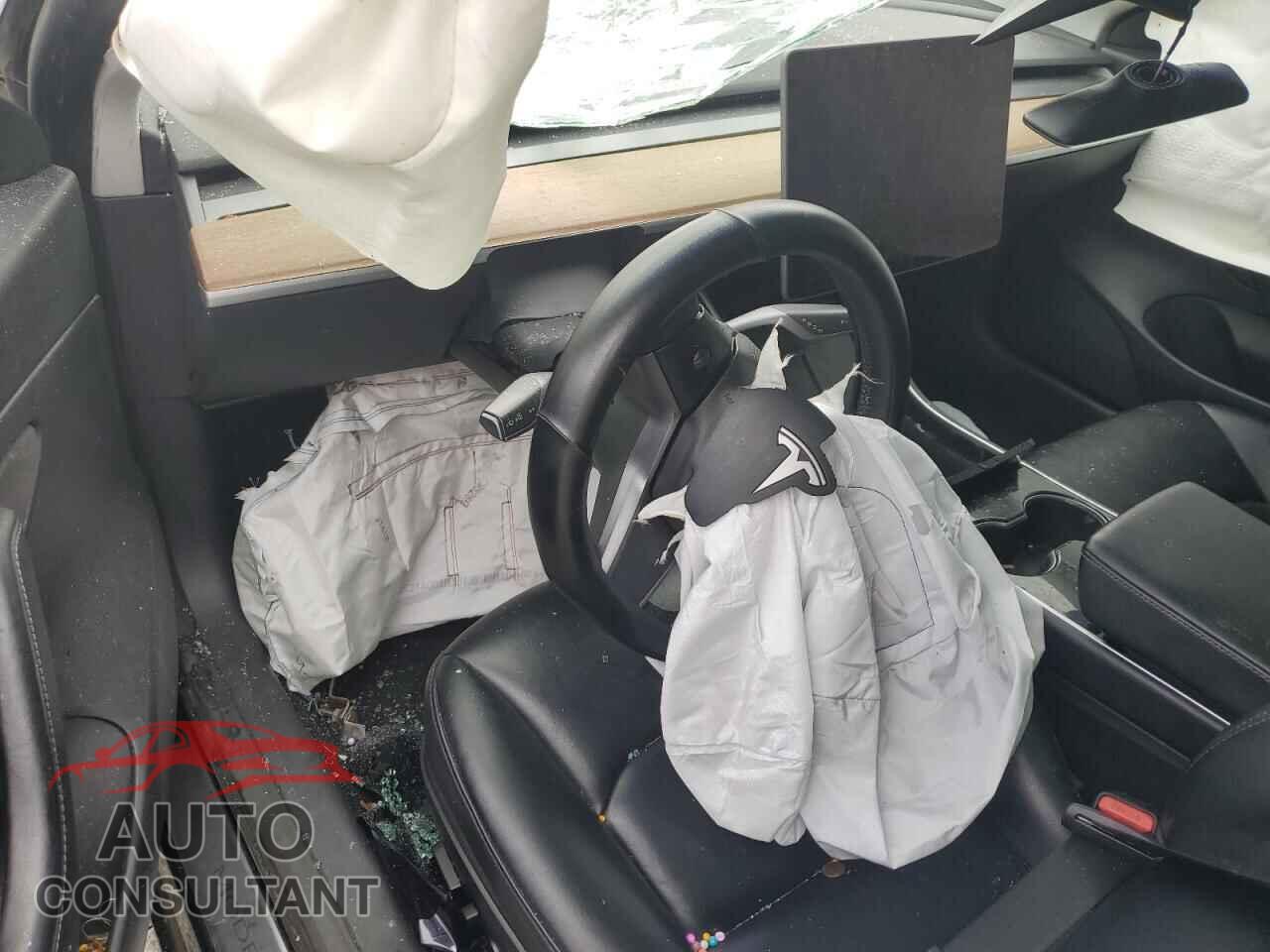 TESLA MODEL 3 2020 - 5YJ3E1EA3LF803297