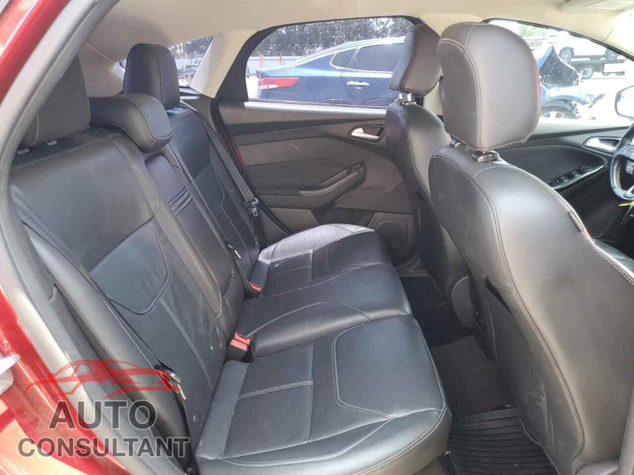 FORD FOCUS 2016 - 1FADP3N2XGL254158