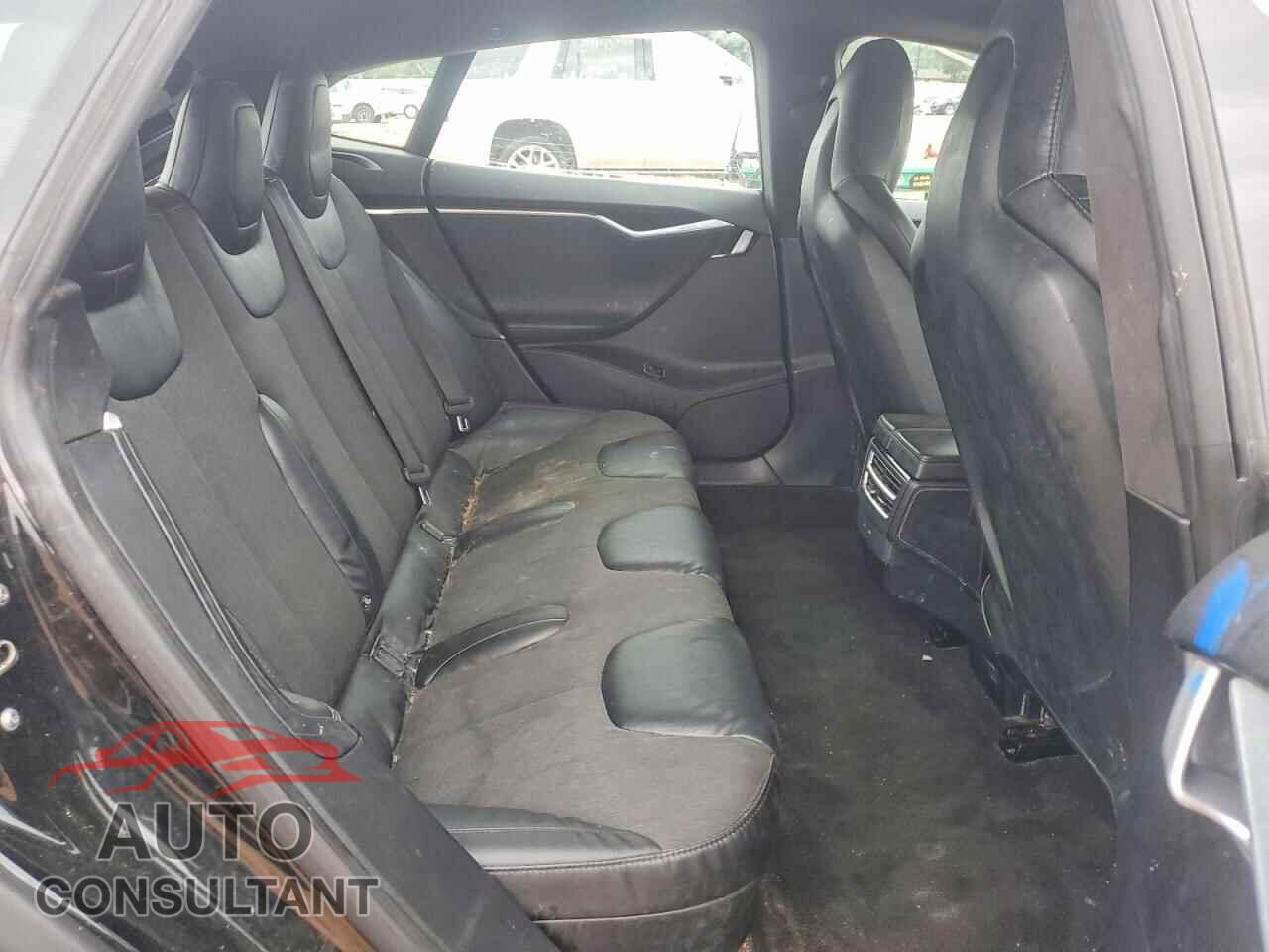 TESLA MODEL S 2016 - 5YJSA1E28GF168552