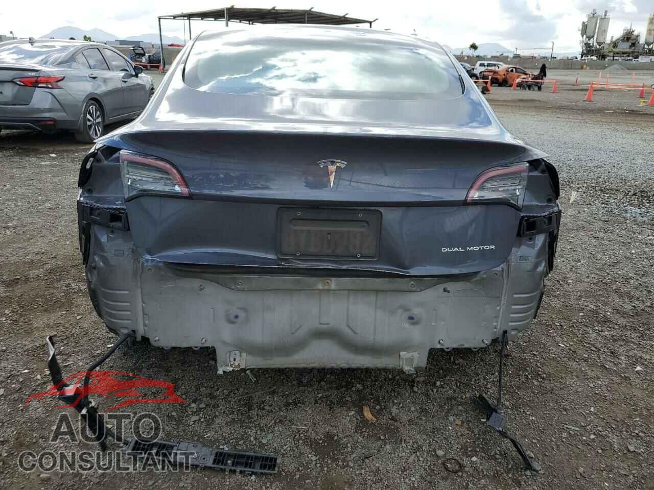 TESLA MODEL 3 2021 - 5YJ3E1EB5MF050124