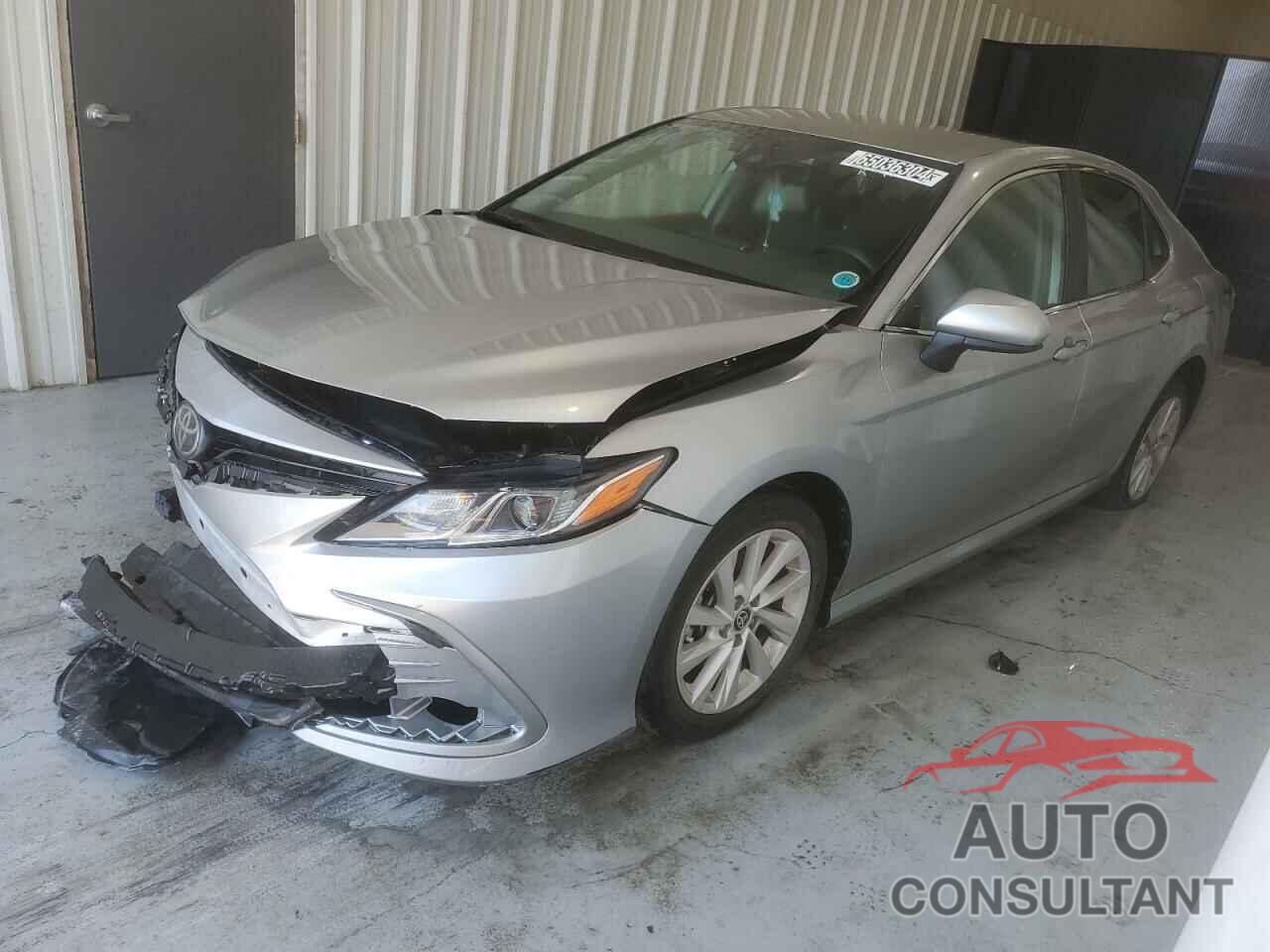 TOYOTA CAMRY 2022 - 4T1C11AK8NU648648