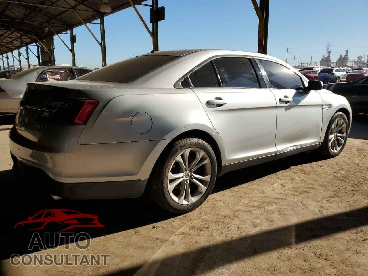 FORD TAURUS 2013 - 1FAHP2E86DG102656