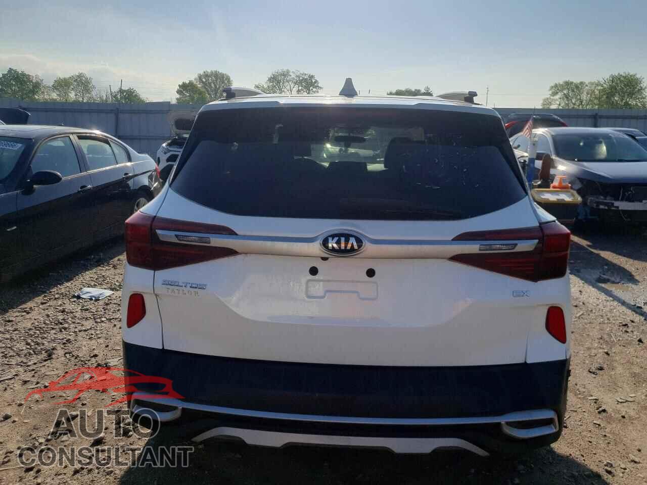 KIA SELTOS 2021 - KNDERCAA8M7141433