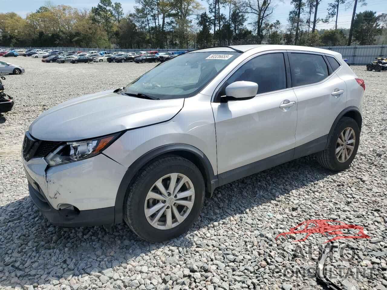 NISSAN ROGUE 2018 - JN1BJ1CP5JW152099