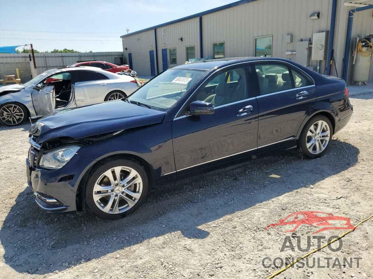 MERCEDES-BENZ C-CLASS 2012 - WDDGF8BB8CF915034