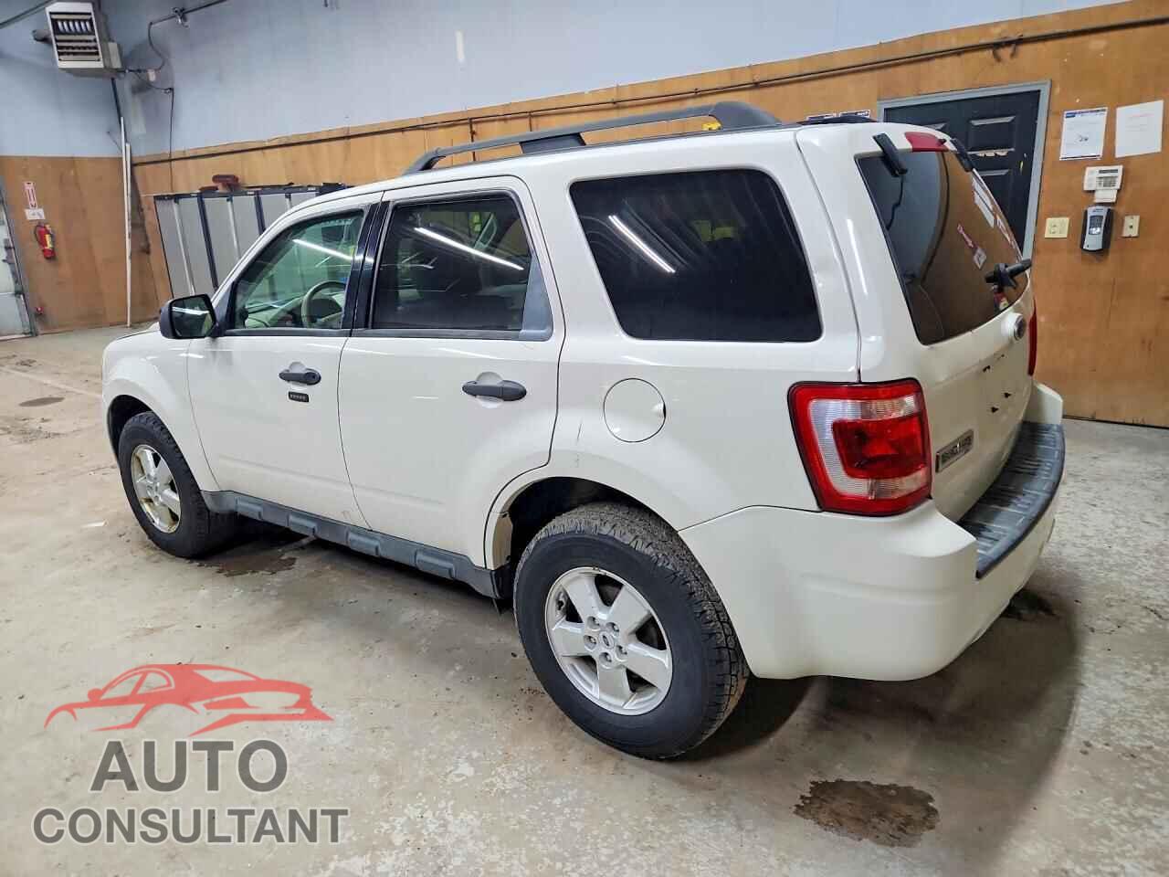 FORD ESCAPE 2010 - 1FMCU0D77AKB10988