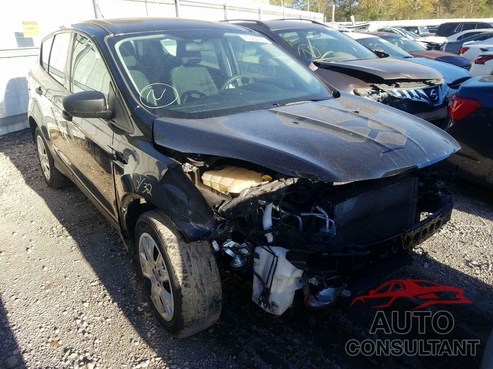 FORD ESCAPE 2016 - 1FMCU0F71GUB66435
