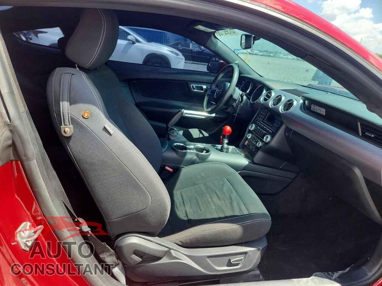 FORD MUSTANG 2017 - 1FA6P8TH8H5358716