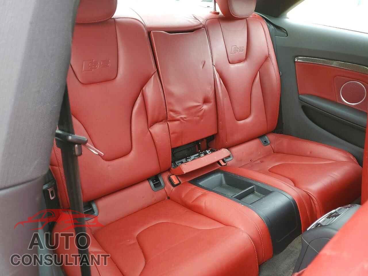 AUDI S5/RS5 2009 - WAURV78TX9A044771