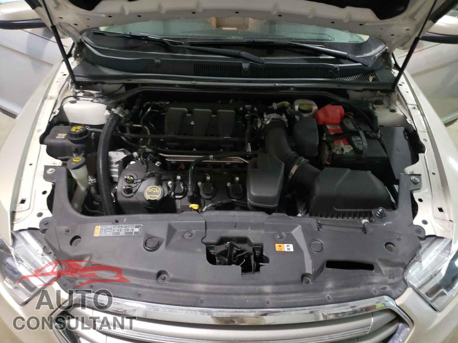 FORD TAURUS 2017 - 1FAHP2E88HG127435