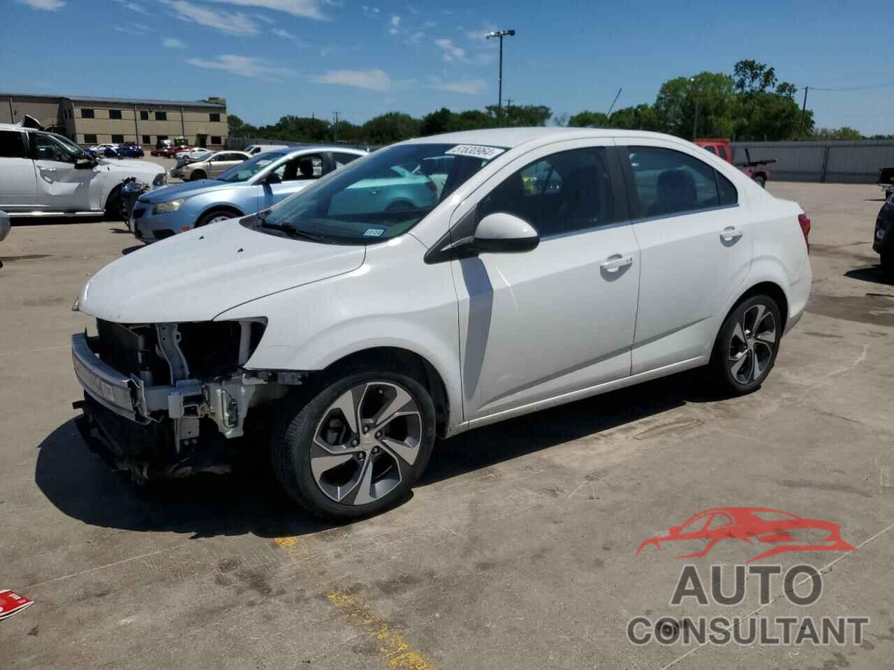 CHEVROLET SONIC 2018 - 1G1JF5SBXJ4139957