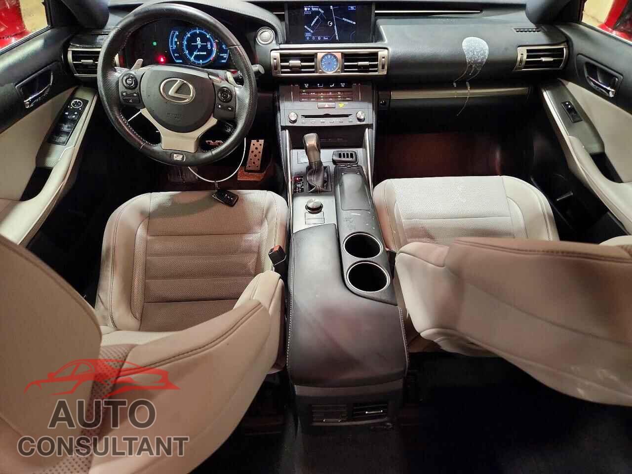LEXUS IS 2015 - JTHCF1D28F5018124