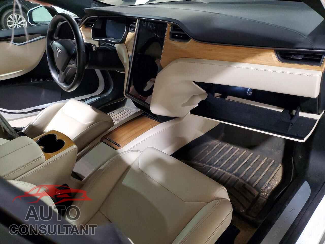 TESLA MODEL S 2019 - 5YJSA1E46KF335114