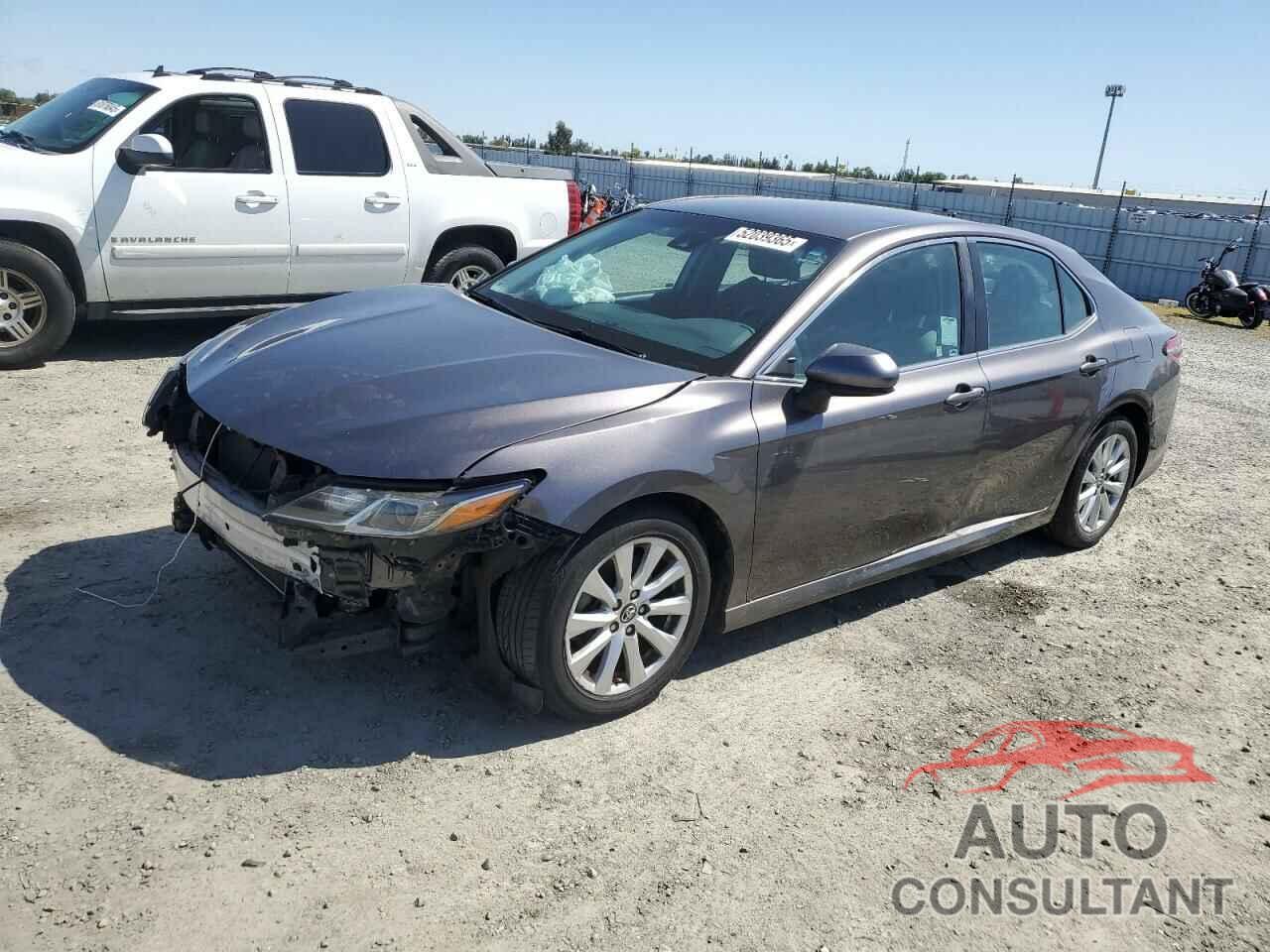 TOYOTA CAMRY 2018 - 4T1B11HK9JU062147
