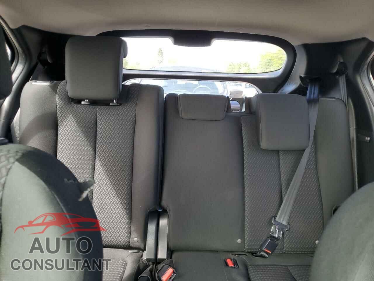 MITSUBISHI ECLIPSE 2019 - JA4AT3AA4KZ048128