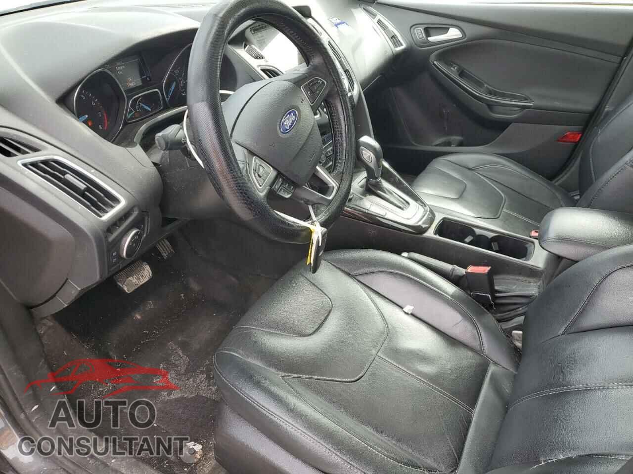 FORD FOCUS 2017 - 1FADP3N24HL320480